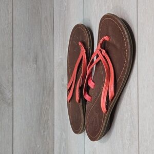 Olukai Women U'I-W Leather Thong Sandals Flats slide shoes sz 9